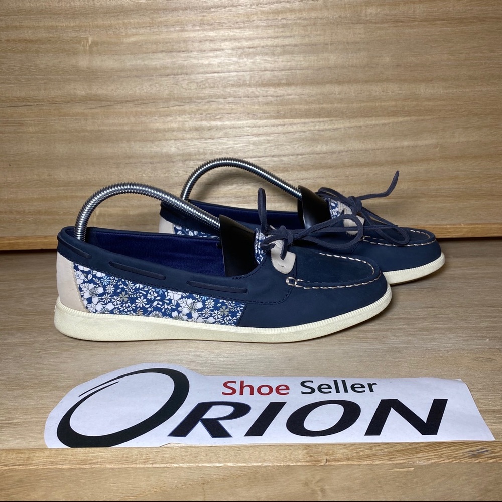 Sperry Topsider boat shoes Size 9.5